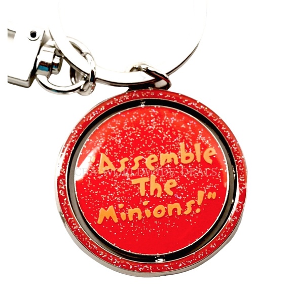 Universal Studios Despicable Me Minion Mayhem Spinner Keychain - Picture 2 of 2